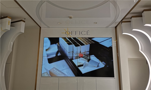 欧菲姿彩妆(江苏常熟连锁店)拼接屏项目